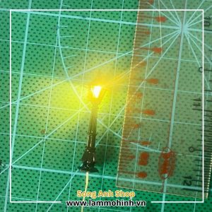 Đèn công viên mô hình 1 bóng loại 1.2 tỉ lệ 250 màu vàng 02